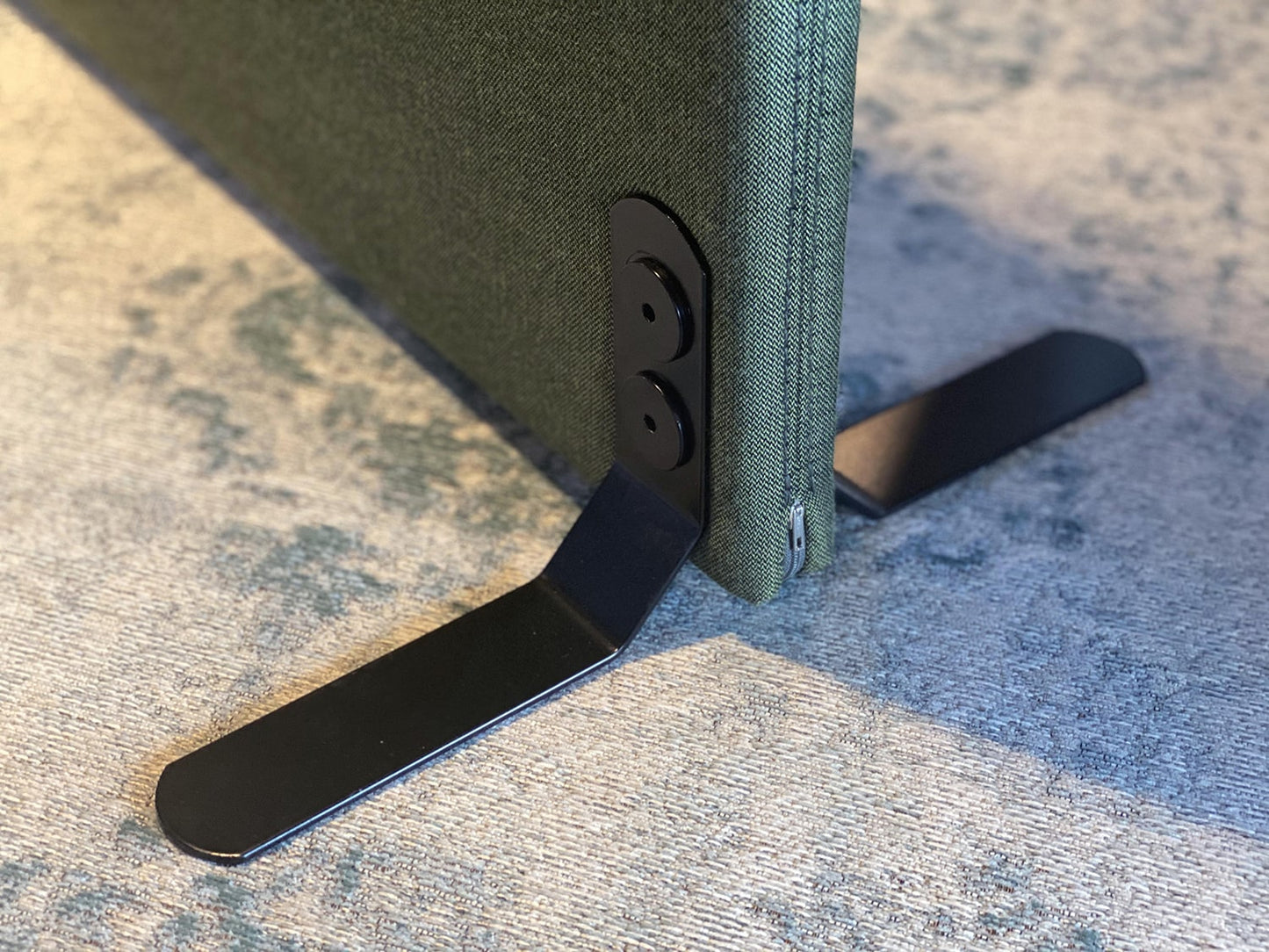 Fødder til A30 gulvskærm